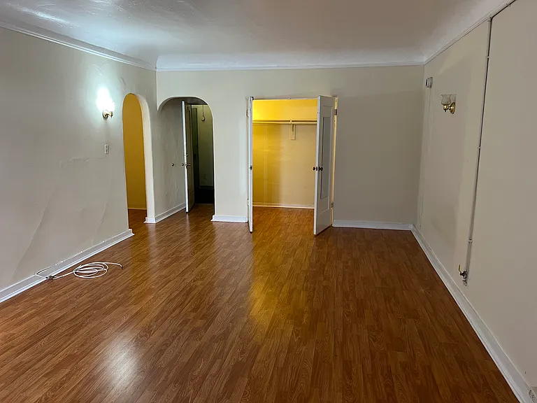 627 1/2 S Normandie Ave #A104 — Photo 11