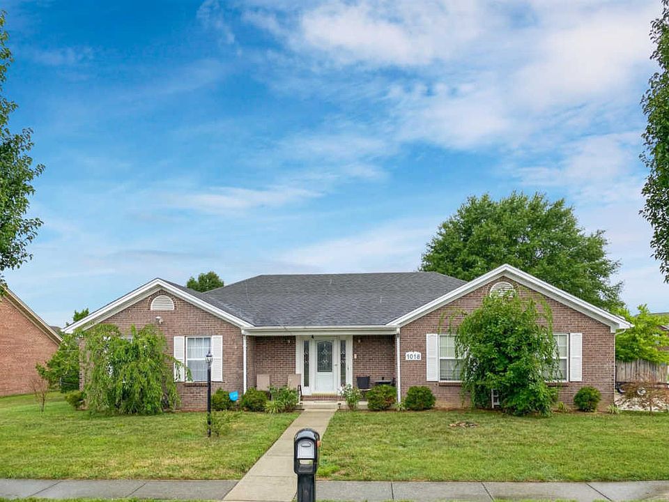 1st image of 1018 Heathcliff Dr