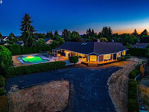 3rd image of 1717 NW 93rd Cir