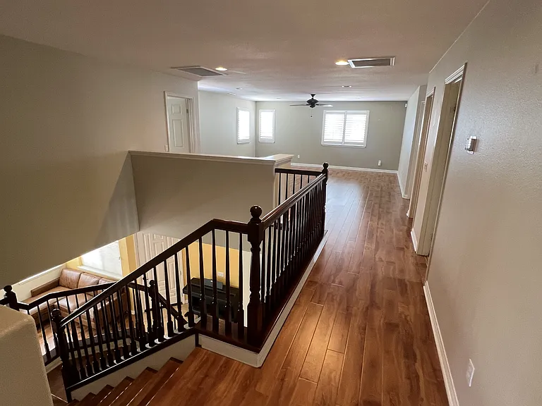 42251 Harwick Ln — Photo 22