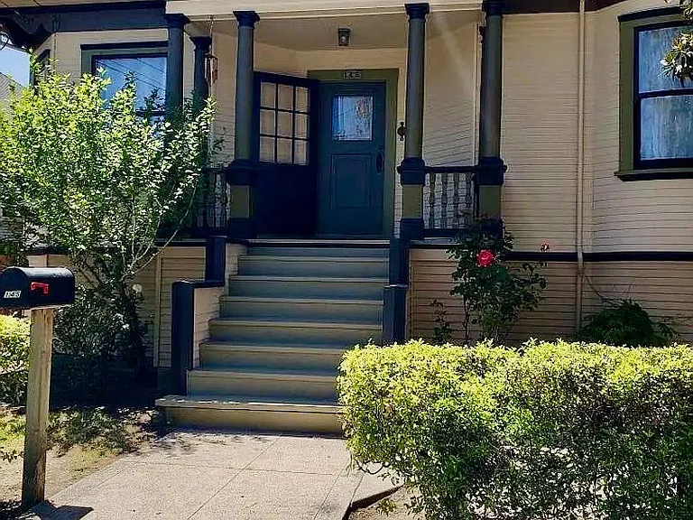 145 Myrtle St — Photo 1