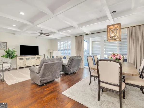 105 Gascoigne Ave #302, Saint Simons Island, GA 31522