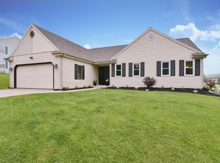 1756 Laura Ln, Port Washington, WI 53074