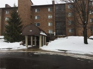 160 Fox Hollow Dr APT 201, Mayfield Heights, OH