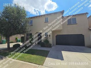 1913 W Roby Ave, Porterville, CA 93257