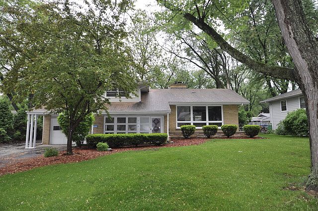 1st image of 114 Sandalwood Dr