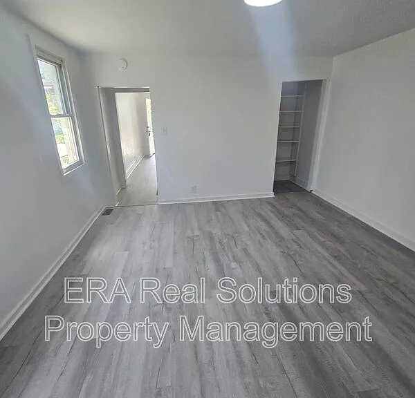 150 S Cypress Ave — Photo 12