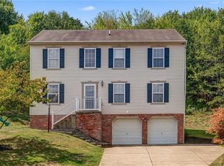 404 Summit Ct, Cranberry Township, PA 16066