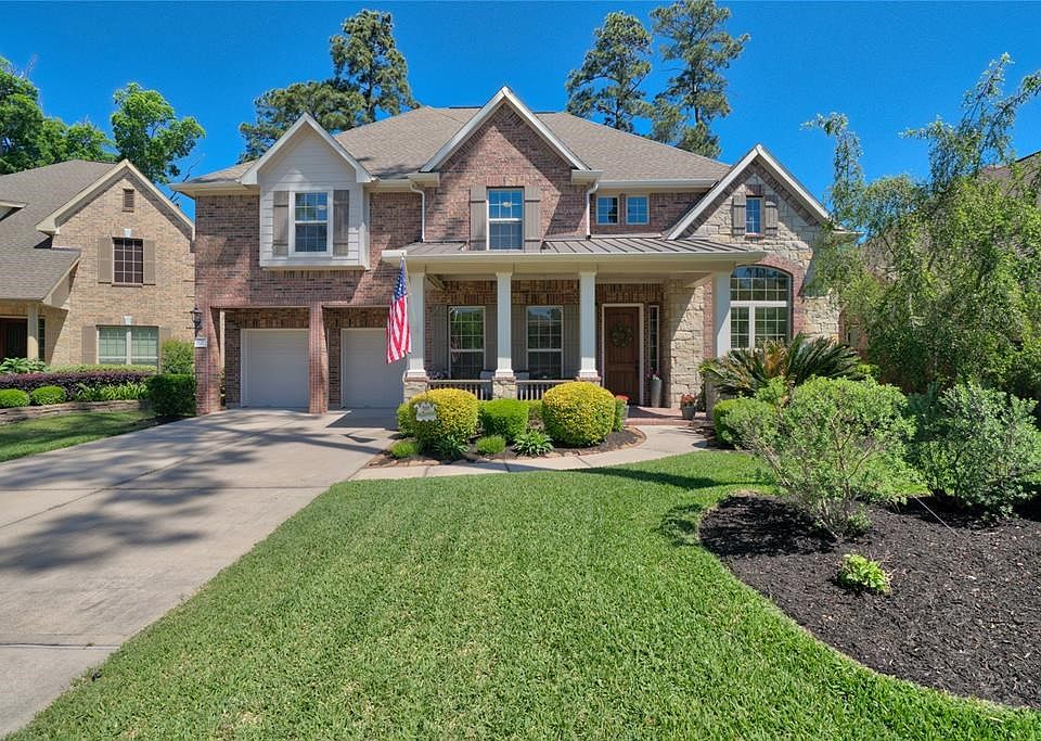 Welcome to 158 Pronghorn Pl in Beautiful Woodforest!