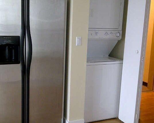 4th image of 350 NE 24th St APT 707