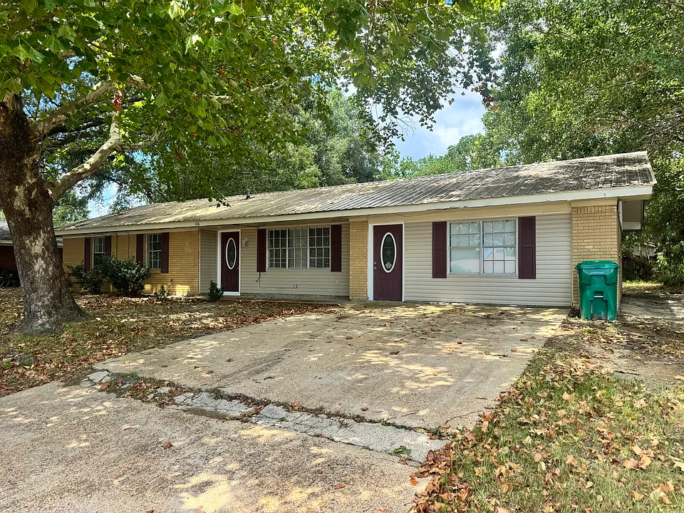 106 Donna St