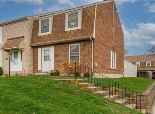 1427 Long Island Ct, Beavercreek, OH 45434