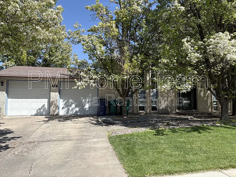 6068 S 2850 W — Photo 1
