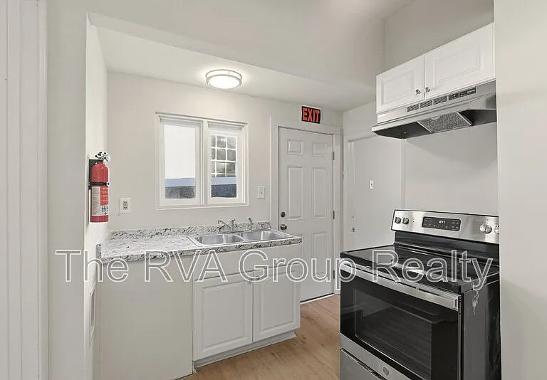 27 S Jefferson St #C — Photo 8