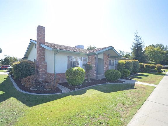 2nd image of 2601 W Whitendale Ave