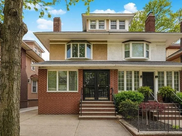 648 Bay Ridge Pkwy, Brooklyn, NY 11209