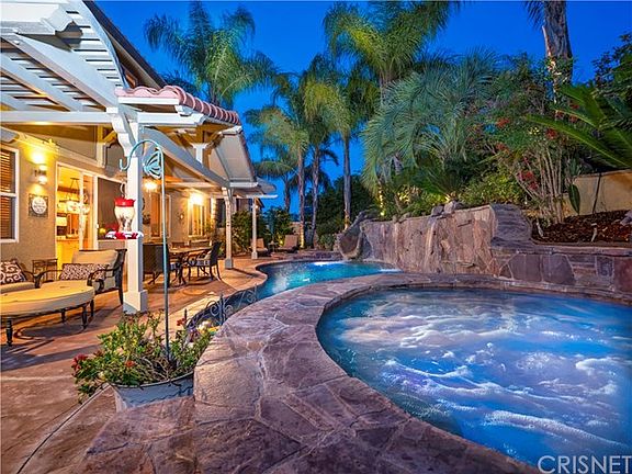 3rd image of 25116 Summerhill Ln