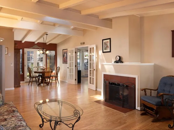 1103 Kenet Pl, Pacific Grove, CA 93950