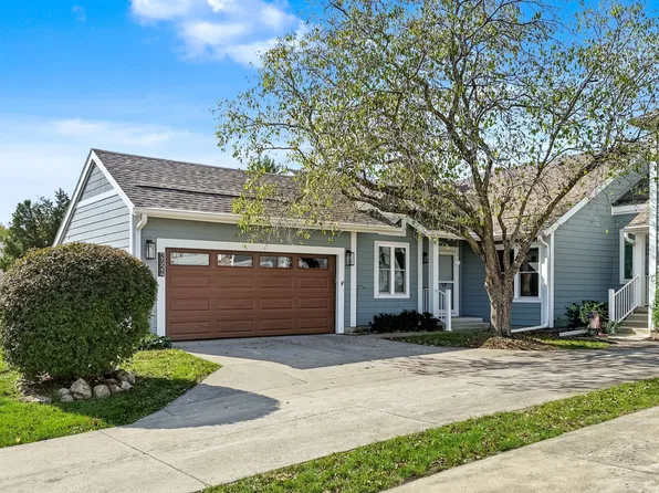 2524 Pine Cir, Urbandale, IA 50322