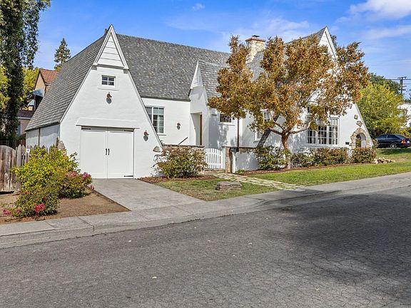 2nd image of 115 Bella Vista Way