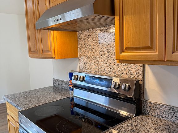 3rd image of 43208 Starr St Unit B