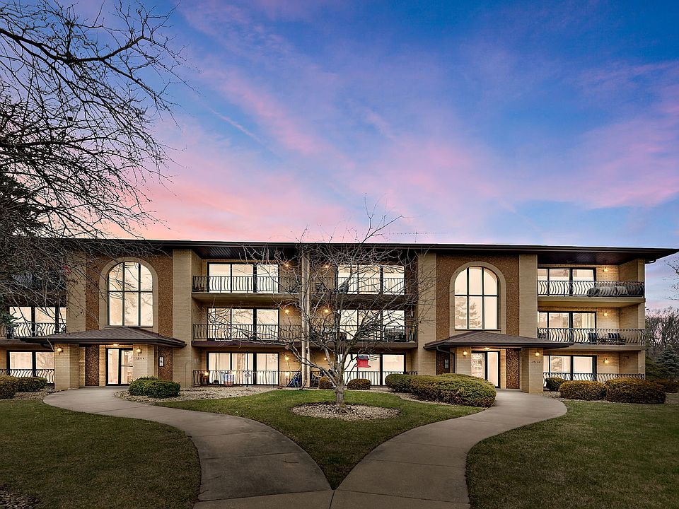 1st image of 15114 Evergreen Dr APT 2B