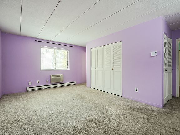 5th image of 85 Commons Dr Unit 212