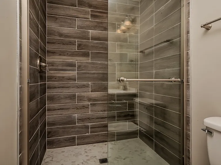 1418 Christina Hayes Ln — Photo 16