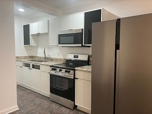 5th image of 1332 Esplanade Ave APT 1