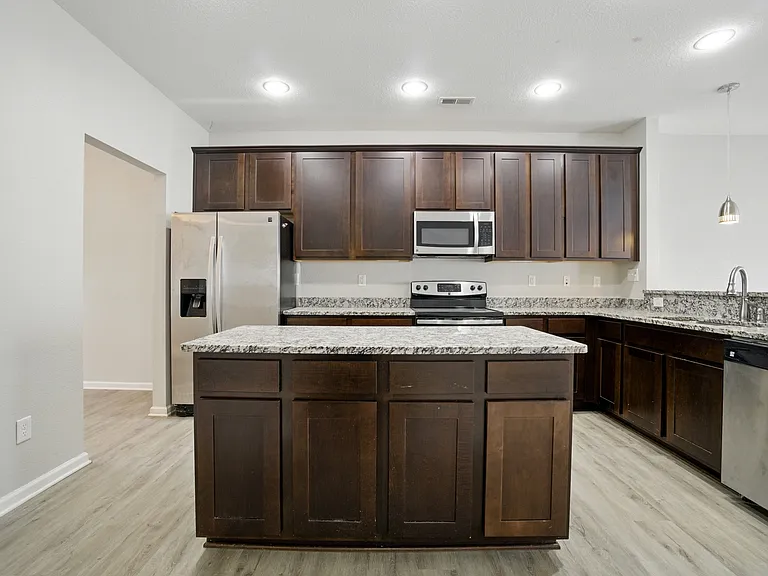 5009 Breleigh Ln — Photo 11