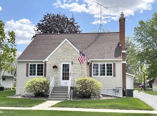 168 7th St, Fond Du Lac, WI 54935