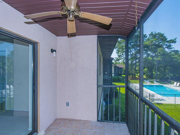 Tiled, screened porch
