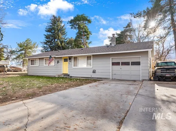 300 Anthony Cir, Parma, ID 83660