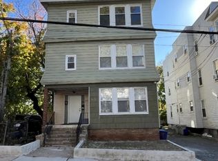 366 Chadwick Ave, Newark, NJ 07112