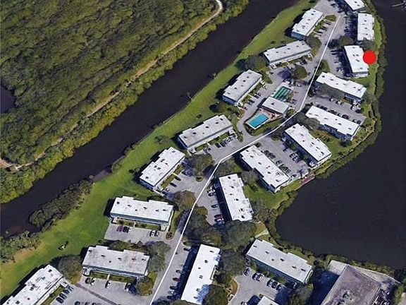 3rd image of 2800 Indian River Blvd
