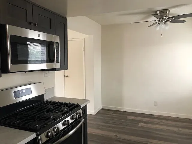 1631 N Allen Ave — Photo 2