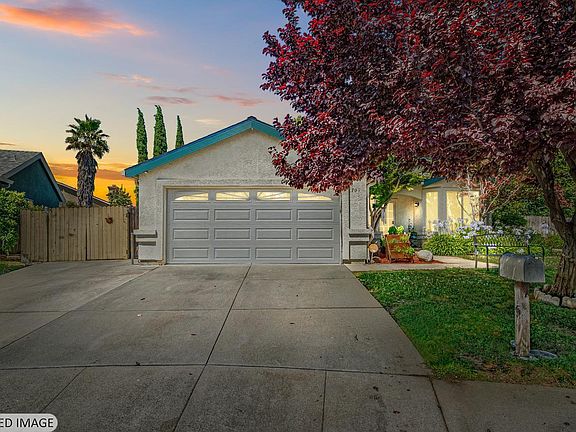 3rd image of 709 Palermo Drive