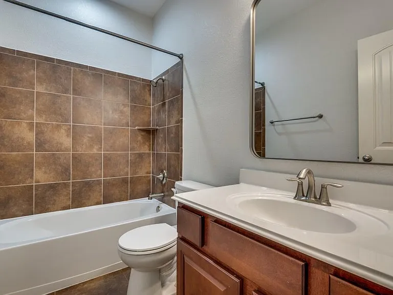 628 Bottle Brush Dr — Photo 9