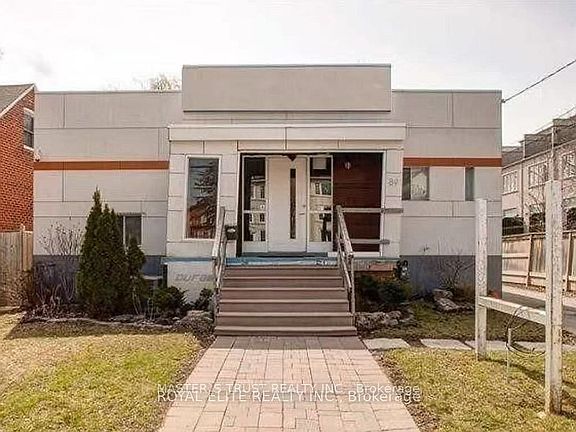 2nd image of 89 Finch Ave E