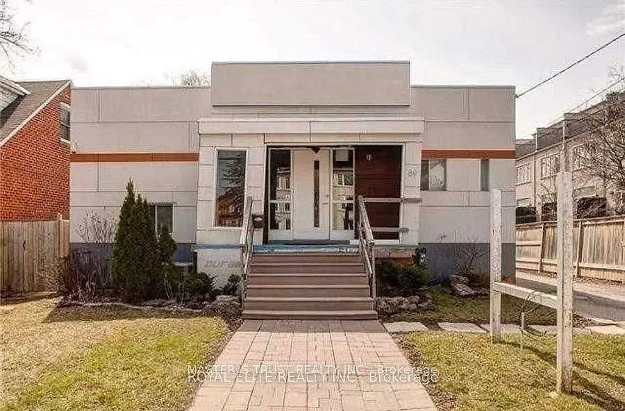 89 Finch Ave E