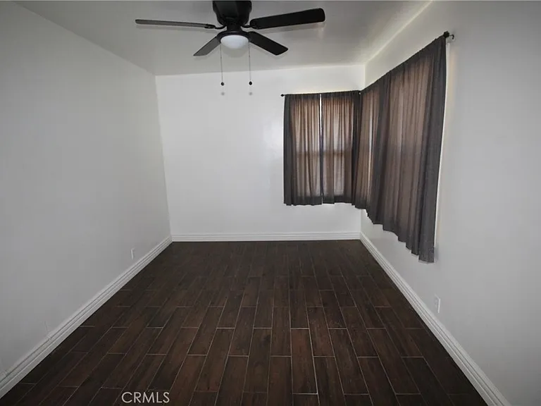 4954 Tweedy Blvd #B — Photo 8