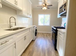 861 Washington Pl #5, Long Beach, CA 90813