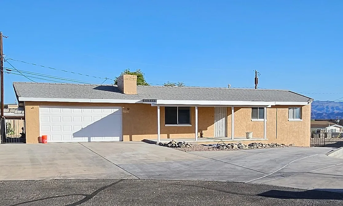 2408 Choate Ln — Photo 1