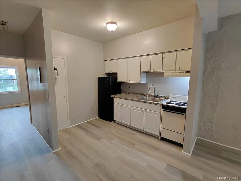 81 Franklin St #305 — Photo 4