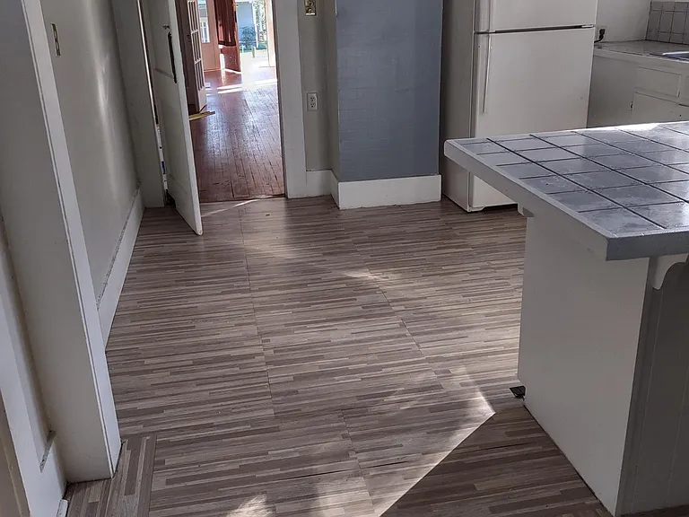 660 Merrick St — Photo 15