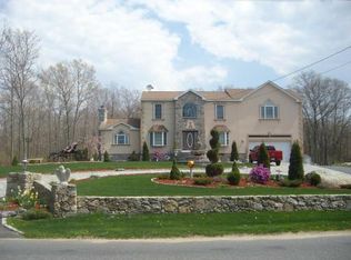 1255 Sharps Lot Rd, Swansea, MA 02777