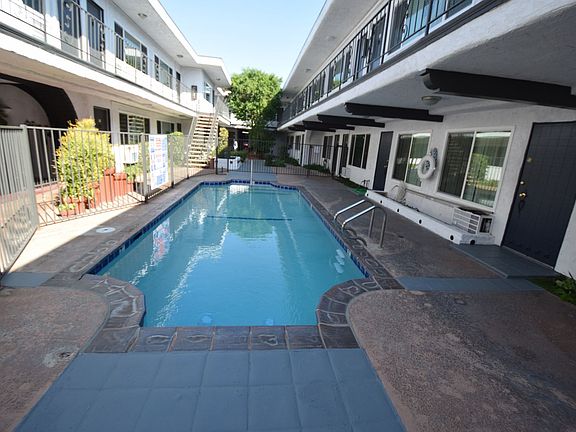2nd image of 14142 Victory Blvd APT 225