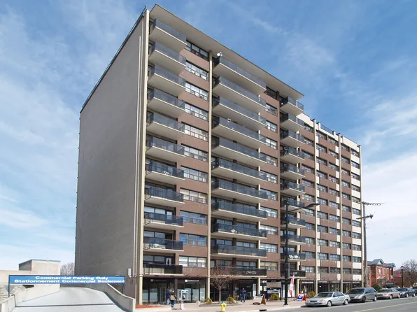 Castle Towers, 1161 Wellington St W, Ottawa, ON K1Y 2Z1