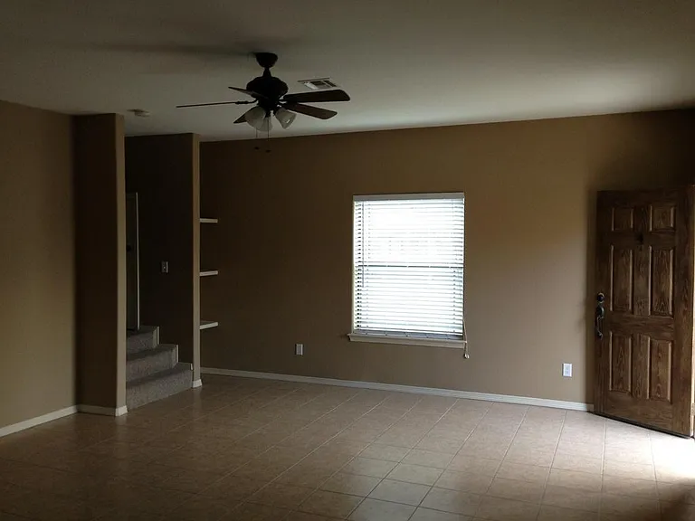 418 Rock Cir — Photo 12