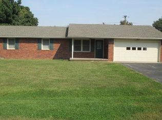 1536 Robin Hood Dr, Seymour, IN 47274